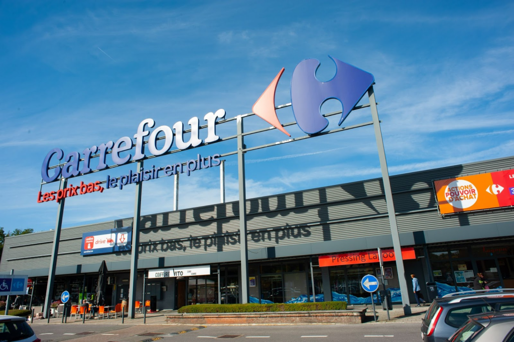 Carrefour launches autonomous micro shops - RetailDetail EU